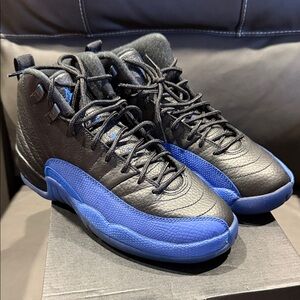Jordan Kids Black and Blue Retro Basketball Shoes